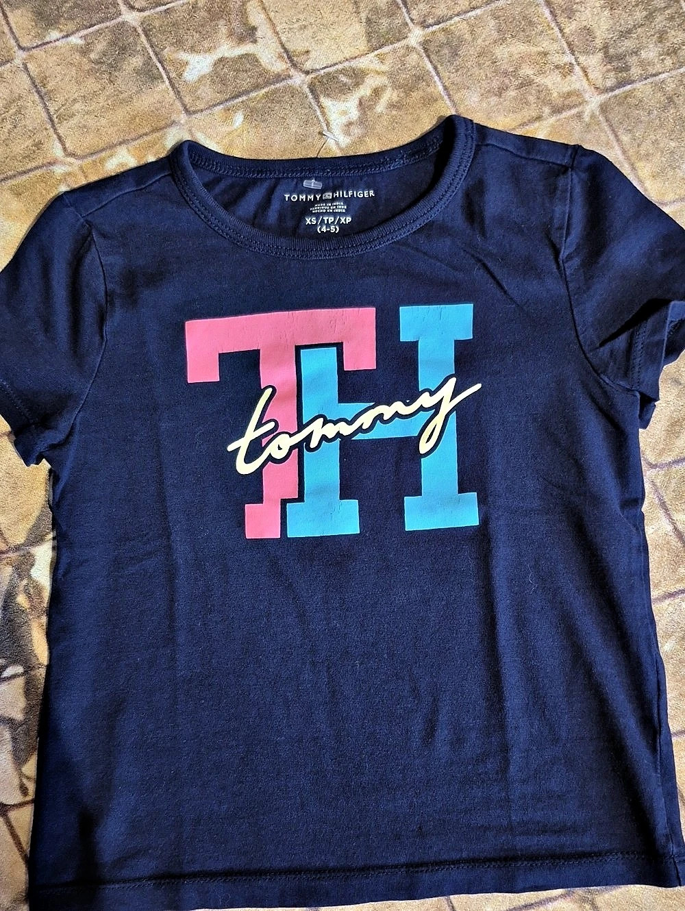 🎈6/30🎈Tommy Hilfiger Girls Size XS Color Block Tee Like New